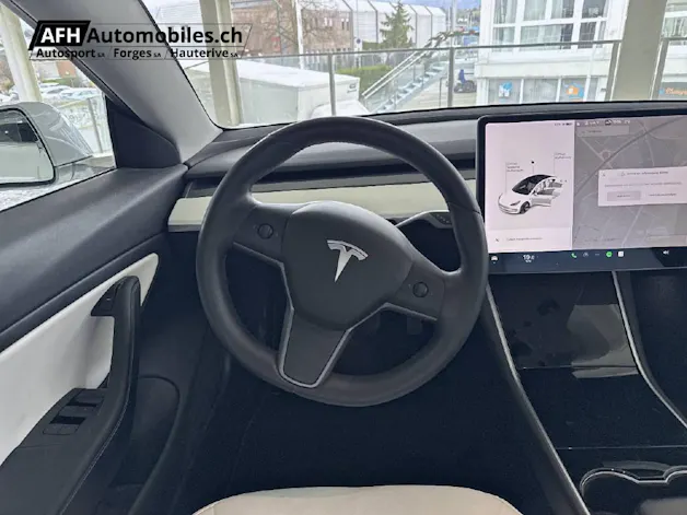 Tesla Model 3 Long Range D