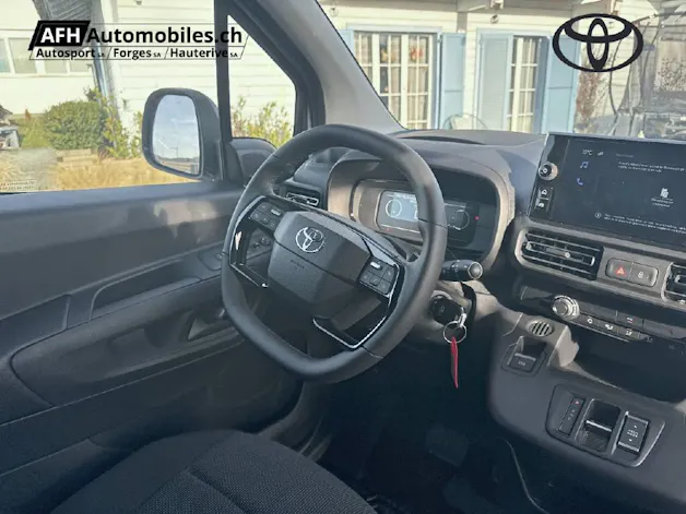 Toyota PROACE CITY van L2 52KWh Active