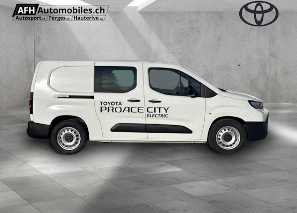 Vehicle image 5 Vehicle image 5