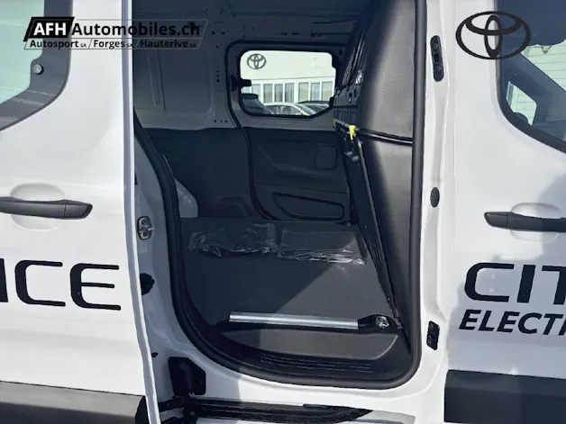 Toyota PROACE CITY van L2 52KWh Active