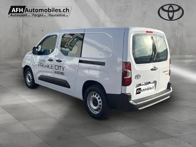 Toyota PROACE CITY van L2 52KWh Active