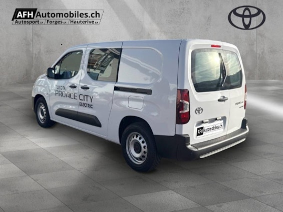 Vehicle image 2 Vehicle image 2