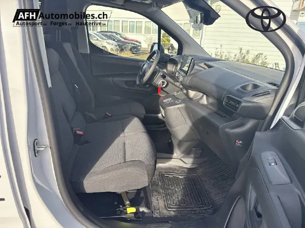 Toyota PROACE CITY van L2 52KWh Active