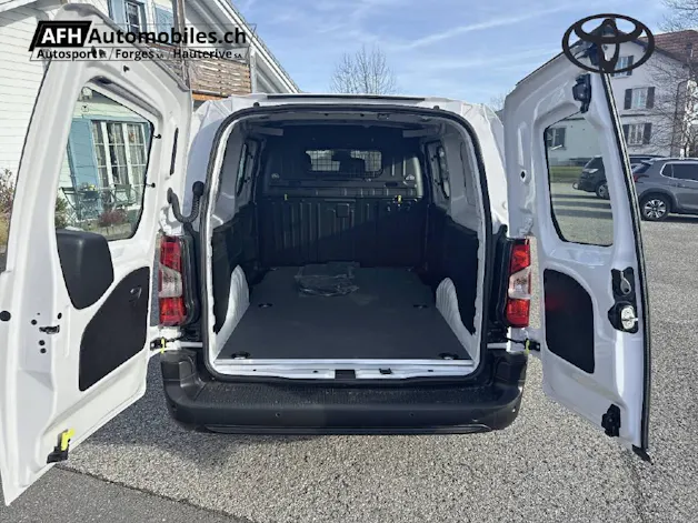 Toyota PROACE CITY van L2 52KWh Active