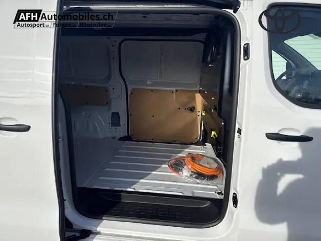 Toyota PROACE van L2 75KWh Advanced