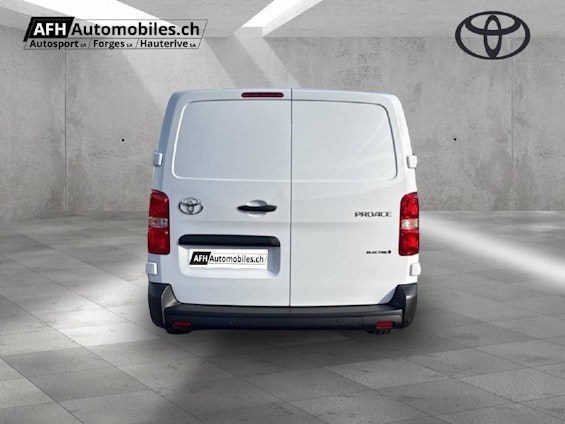 Vehicle image 3 Vehicle image 3