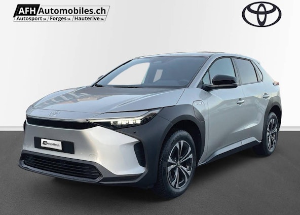 First vehicle image First vehicle image