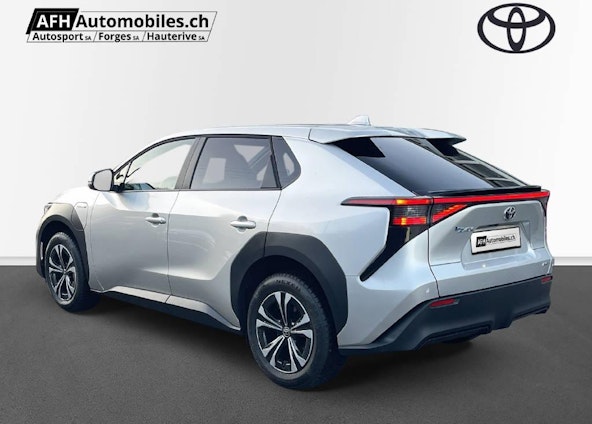 Vehicle image 2 Vehicle image 2