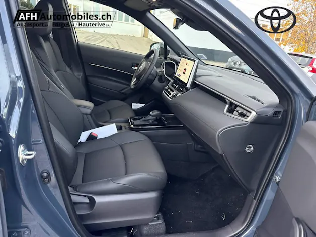 Toyota Corolla Cross 2.0 HSD Premium AWD-i