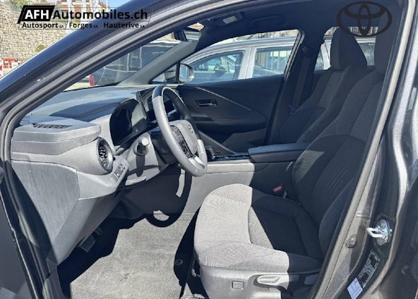 Vehicle image 4 Vehicle image 4