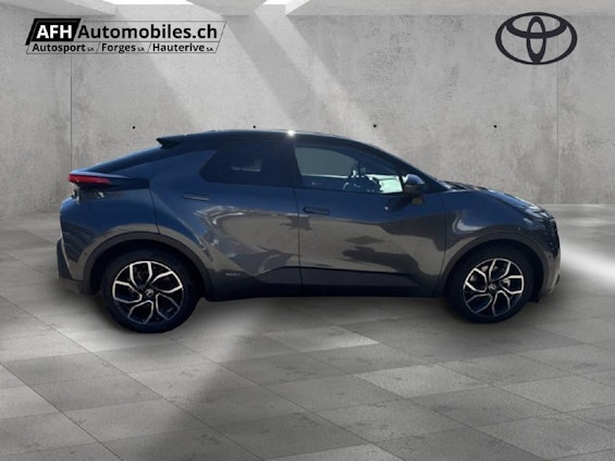 Vehicle image 12 Vehicle image 12