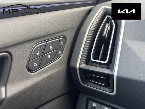 Vehicle image 12 Vehicle image 12