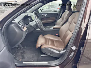 Volvo XC60 2.0 T8 TE Momentum eAWD