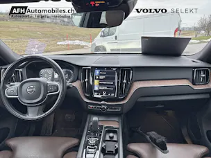Volvo XC60 2.0 T8 TE Momentum eAWD