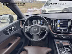 Volvo XC60 2.0 T8 TE Momentum eAWD