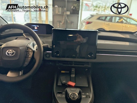 Vehicle image 11 Vehicle image 11