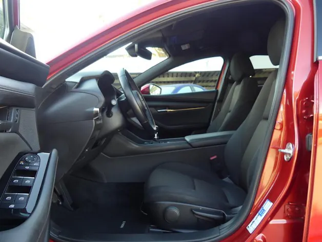 Mazda 3 Hatchback 2.0 186 Revolution