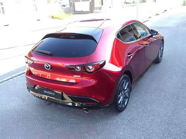 Mazda 3 Hatchback 2.0 186 Revolution