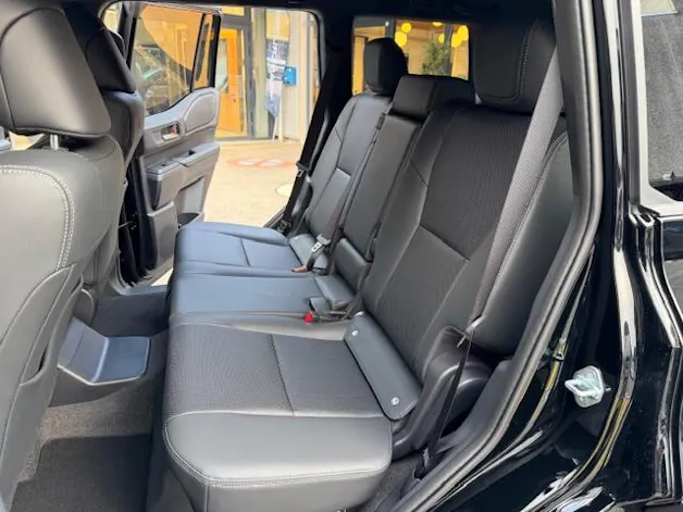 Toyota Land Cruiser 2.8 D 48V Style