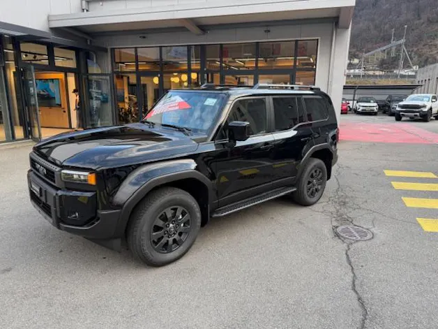 Toyota Land Cruiser 2.8 D 48V Style
