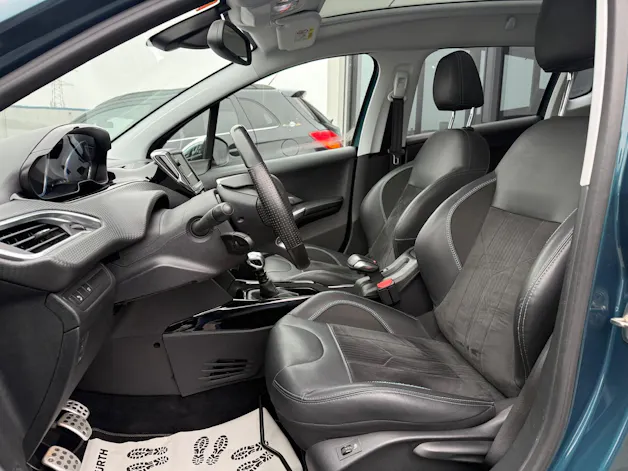 Peugeot 2008 1.2 PureTech 130 Crossway S/S