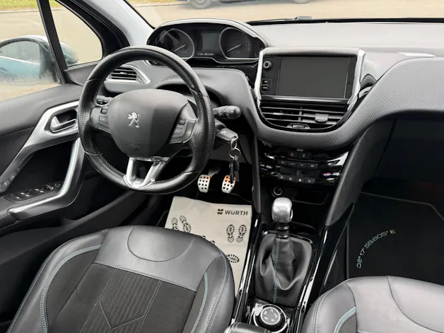 Peugeot 2008 1.2 PureTech 130 Crossway S/S