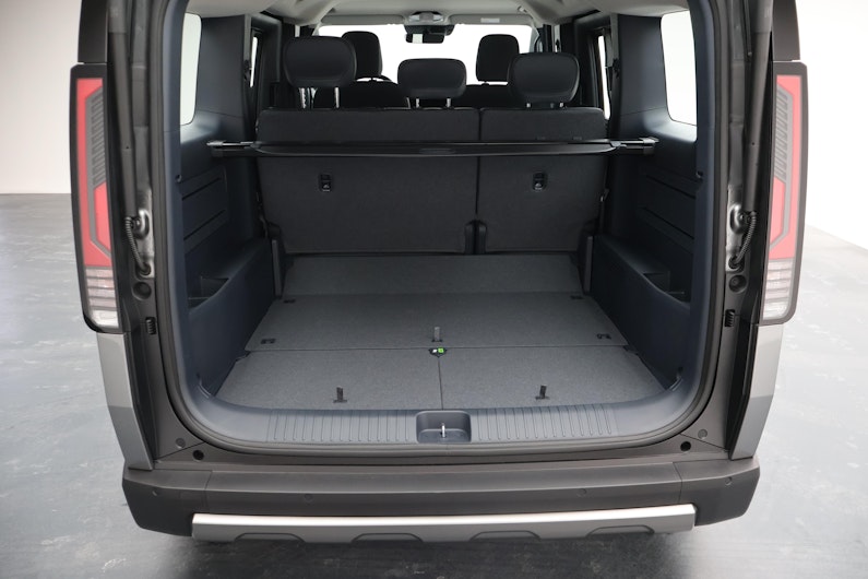 Vehicle image KIA PV5