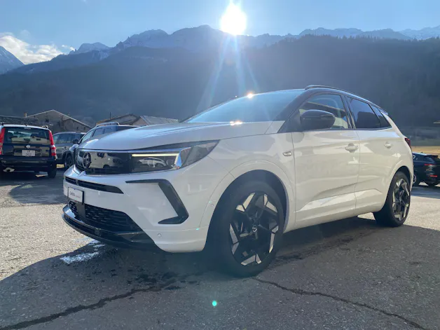 Opel Grandland 1.6 T PHEV GSE