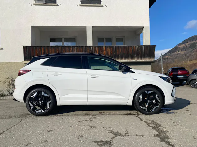Opel Grandland 1.6 T PHEV GSE