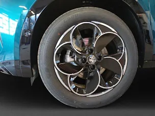 Alfa Romeo Junior 1.2 Ibrida Q4