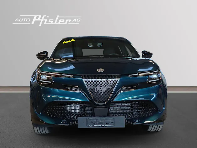 Alfa Romeo Junior 1.2 Ibrida Q4