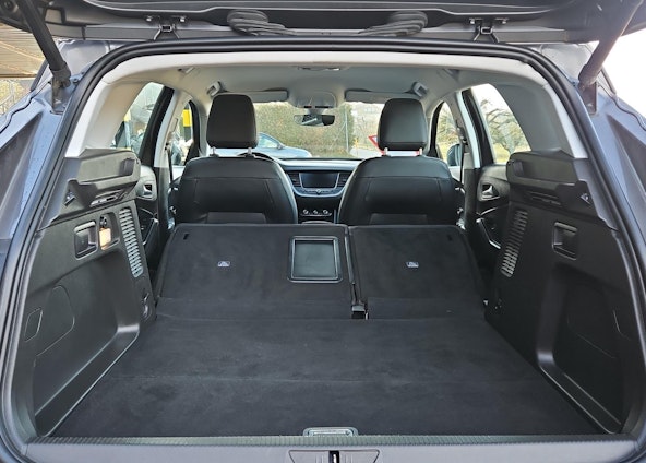 Vehicle image 9 Vehicle image 9