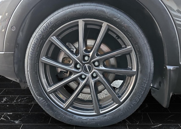 Vehicle image 10 Vehicle image 10