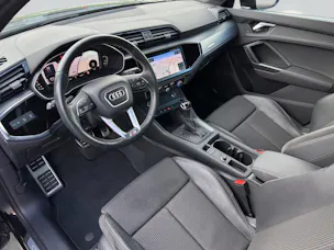 Audi Q3 35 TDI S line Attraction quattro S-tronic