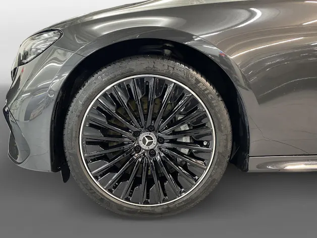 Mercedes-Benz E 400 e AMG Line 4MATIC