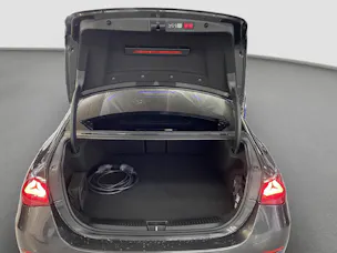 MERCEDES-BENZ E 400 e AMG Line 4MATIC
