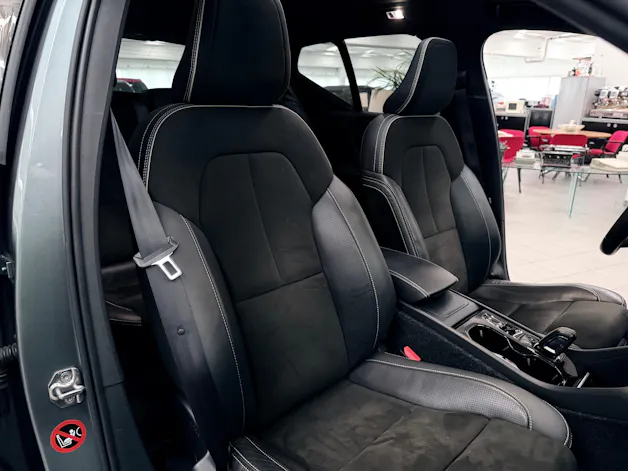 Volvo XC40 D4 AWD R-Design Geartronic