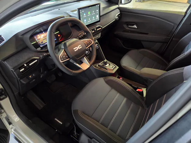 Dacia Jogger journey hybrid 155 7-Plätzer