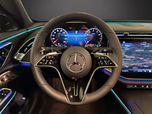 Mercedes-Benz E 200 9G-Tronic 4Matic