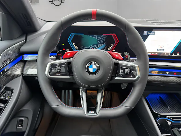 BMW M5 xDrive Touring
