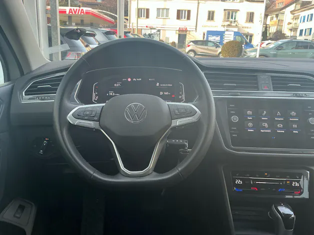 VW Tiguan Allspace 1.5 TSI DSG *** 7 - SITZE & ANHÄNGEKUPPLUNG ***
