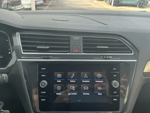 VW Tiguan Allspace 1.5 TSI DSG *** 7 - SITZE & ANHÄNGEKUPPLUNG ***