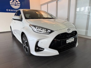 Vehicle image TOYOTA Yaris 1.5 VVT-i HSD Trend