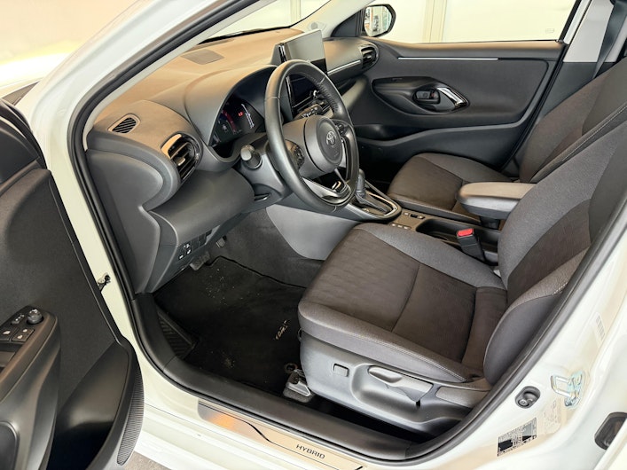 Vehicle image TOYOTA YARIS