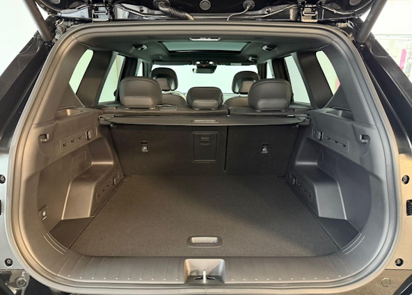 Vehicle image 13 Vehicle image 13