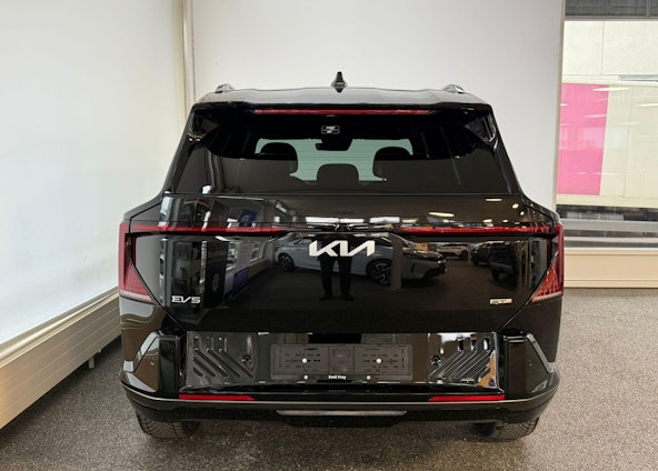 Vehicle image 11 Vehicle image 11