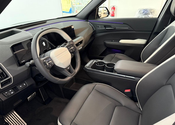 Vehicle image 5 Vehicle image 5