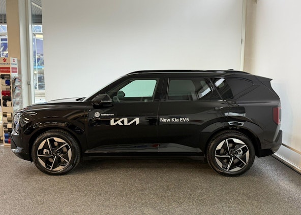 Vehicle image 2 Vehicle image 2