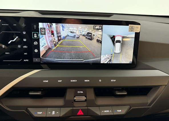 Vehicle image 9 Vehicle image 9