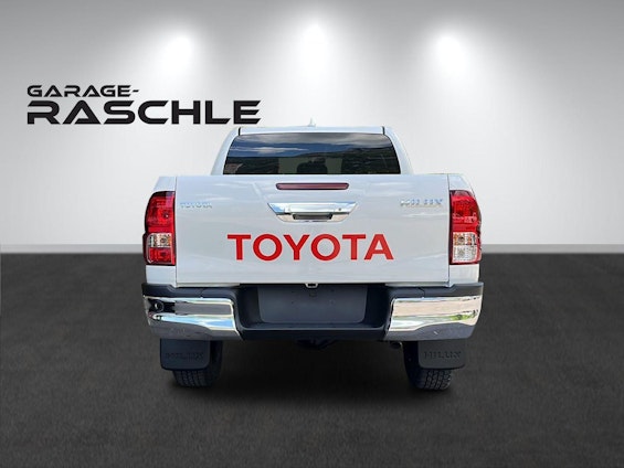 Vehicle image 4 Vehicle image 4